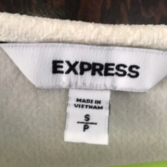 Express Fashion Top - Picture 2 of 5